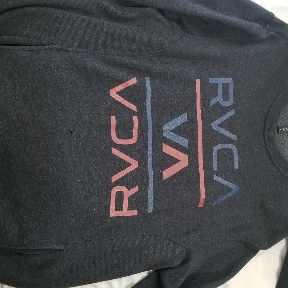 rvca crewneck with pocket